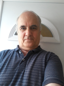 J�nos, 65 �ves t�rskeres� f�rfi, Kecskem�t