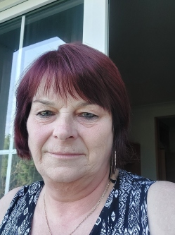 Zsuzsanna, 66 �ves t�rskeres� n�, Si�fok