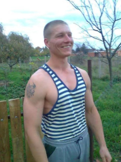Miki, 37 �ves t�rskeres� f�rfi, Balatonszabadi