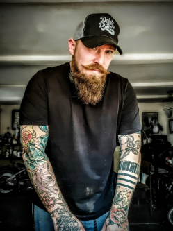 Norbert, 50 �ves t�rskeres� f�rfi, Egerbakta