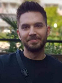 Viktor, 28 �ves t�rskeres� f�rfi, Kaposv�r