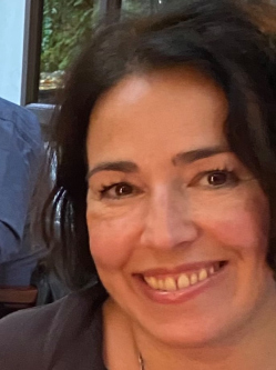 Zsuzsi, 52 �ves t�rskeres� n�, Budapest