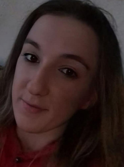 No�mi, 20 �ves t�rskeres� n�, Szombathely