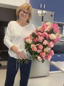 Kati, 71 �ves t�rskeres� n�, In�rcs