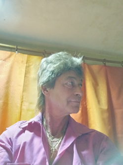 Zolt�n, 59 �ves t�rskeres� f�rfi, Kisl�d