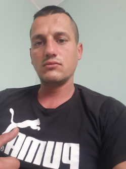 Zal�n, 33 �ves t�rskeres� f�rfi, Szentl�szl�