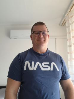 Zsolt, 50 �ves t�rskeres� f�rfi, Szeged
