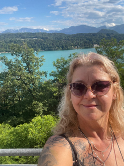 Kata, 58 �ves t�rskeres� n�, Heves