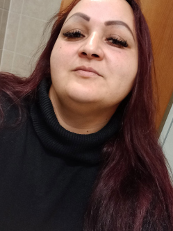 Zsanett, 37 �ves t�rskeres� n�, Tura