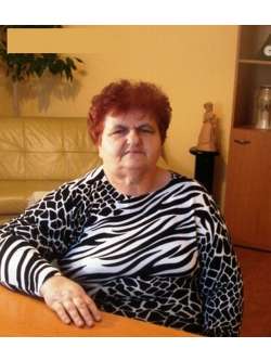 Vali, 75 �ves t�rskeres� n�, Szeged