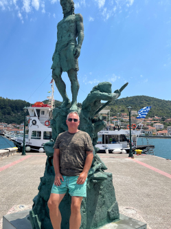Robert, 47 �ves t�rskeres� f�rfi, Mak�