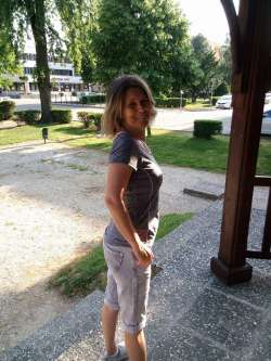 Gabriella, 49 �ves t�rskeres� n�, Csorna