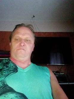 Andr�s, 53 �ves t�rskeres� f�rfi, M�traderecske