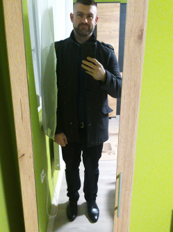 J�zsef, 36 �ves t�rskeres� f�rfi, D�vav�nya