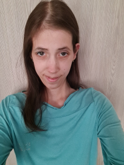 Vivien, 34 �ves t�rskeres� n�, Budapest