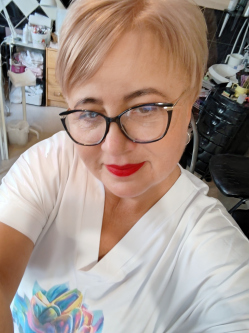 Katica, 58 �ves t�rskeres� n�, Debrecen