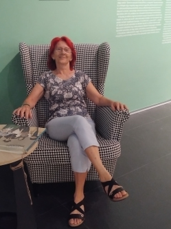 Zsuzsa, 64 �ves t�rskeres� n�, B�k�scsaba