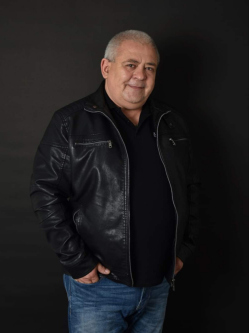 Istv�n, 62 �ves t�rskeres� f�rfi, Miskolc