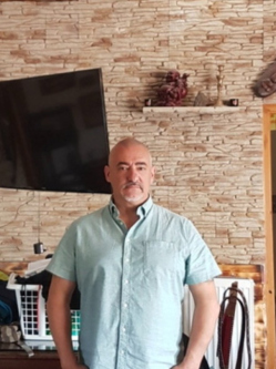 Imre, 58 �ves t�rskeres� f�rfi, Zalaszentgr�t