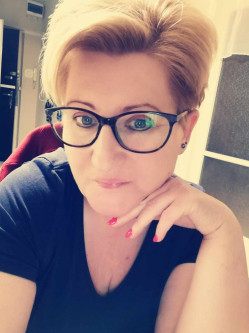Gizella, 56 éves társkereső nő, Nyíregyháza