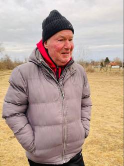 L�szl�, 76 �ves t�rskeres� f�rfi, Kiskunhalas