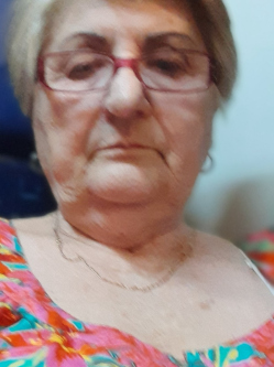 Rozsika, 76 �ves t�rskeres� n�, Domb�v�r