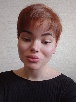 Szabina, 20 �ves t�rskeres� n�, Bonyh�d