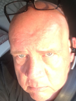 L�szl�, 67 �ves t�rskeres� f�rfi, Tahit�tfalu