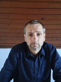 R�bert, 50 �ves t�rskeres� f�rfi, Karcag