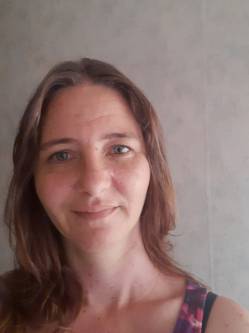 Anita, 35 �ves t�rskeres� n�, Beretty��jfalu