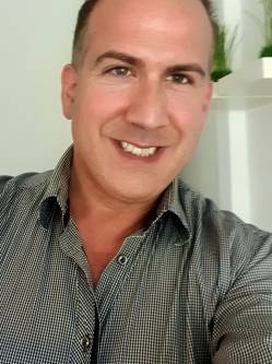Csaba, 46 �ves t�rskeres� f�rfi, B�k�scsaba