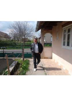Mih�ly, 73 �ves s�regresi t�rskeres� f�rfi