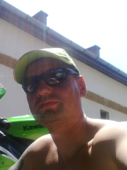 J�nos, 46 �ves szentesi t�rskeres� f�rfi