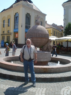 Istv�n, 64 �ves t�rskeres� f�rfi, Ajka