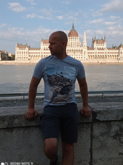 Zoli, 47 éves társkereső férfi, Győr