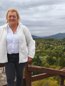 Ilona, 63 �ves t�rskeres� n�, J�szals�szentgy�rgy
