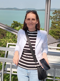 M�nika, 51 �ves t�rskeres� n�, P�cs