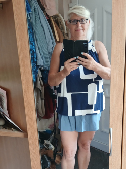 Zsuzsa, 55 �ves t�rskeres� n�, Nagyk�r�s