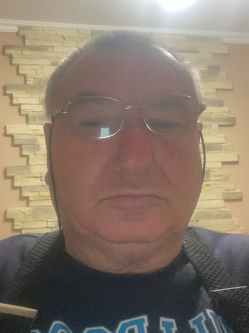 Szasa, 74 �ves t�rskeres� f�rfi, Balatonf�red