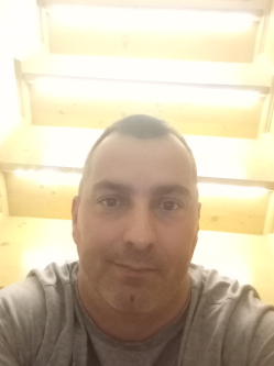 49 �ves budapesti f�rfi