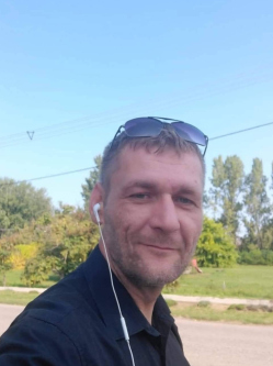 B�la, 49 �ves t�rskeres� f�rfi, Kalocsa