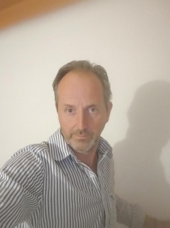 P�ter, 52 �ves t�rskeres� f�rfi, P�cs