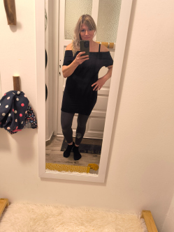 B�be, 42 �ves t�rskeres� n�, Ny�regyh�za