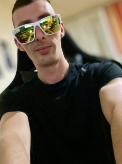 Daniel, 31 �ves t�rskeres� f�rfi, Szombathely