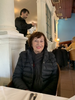Elke, 70 �ves t�rskeres� n�, P�ty