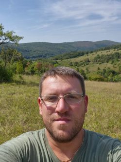 Viktor, 35 �ves t�rskeres� f�rfi, Aggtelek
