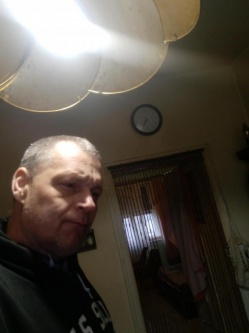 Krisztián, 46 éves társkereső férfi, Dunaalmás