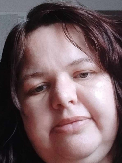 Ildi, 44 �ves t�rskeres� n�, Dorog