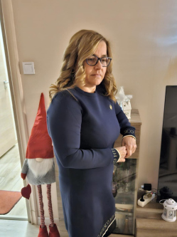 Csilla, 55 �ves t�rskeres� n�, Sz�kesfeh�rv�r