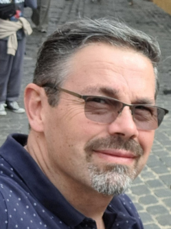 Zsolt, 46 �ves r�zsaszentm�rtoni t�rskeres� f�rfi